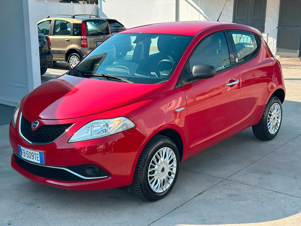 Lancia Ypsilon 0.9 Metano 2015