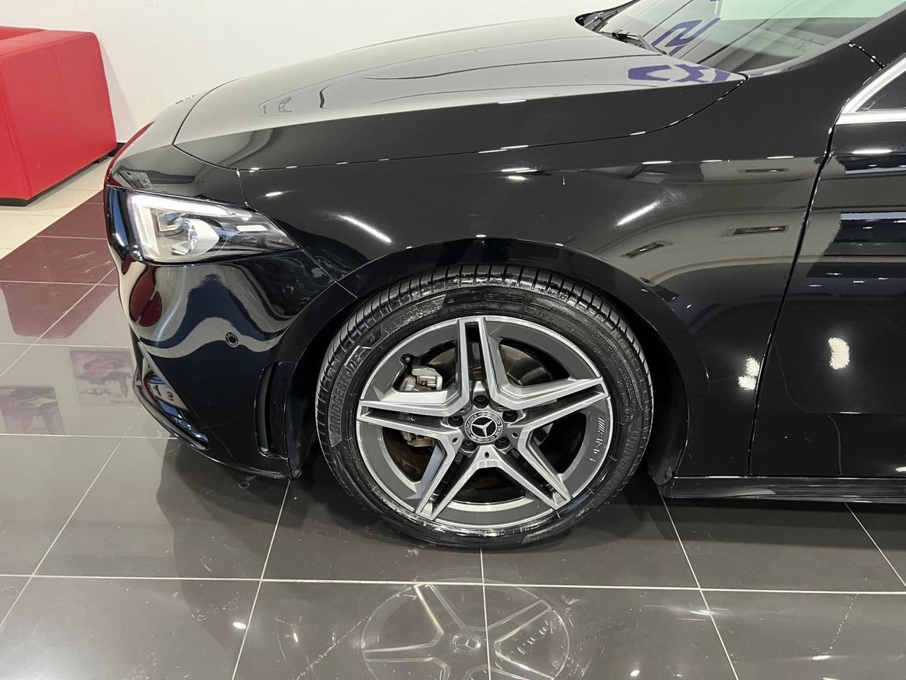 Mercedes Benz A180d Premium AMG aut. 116 cv