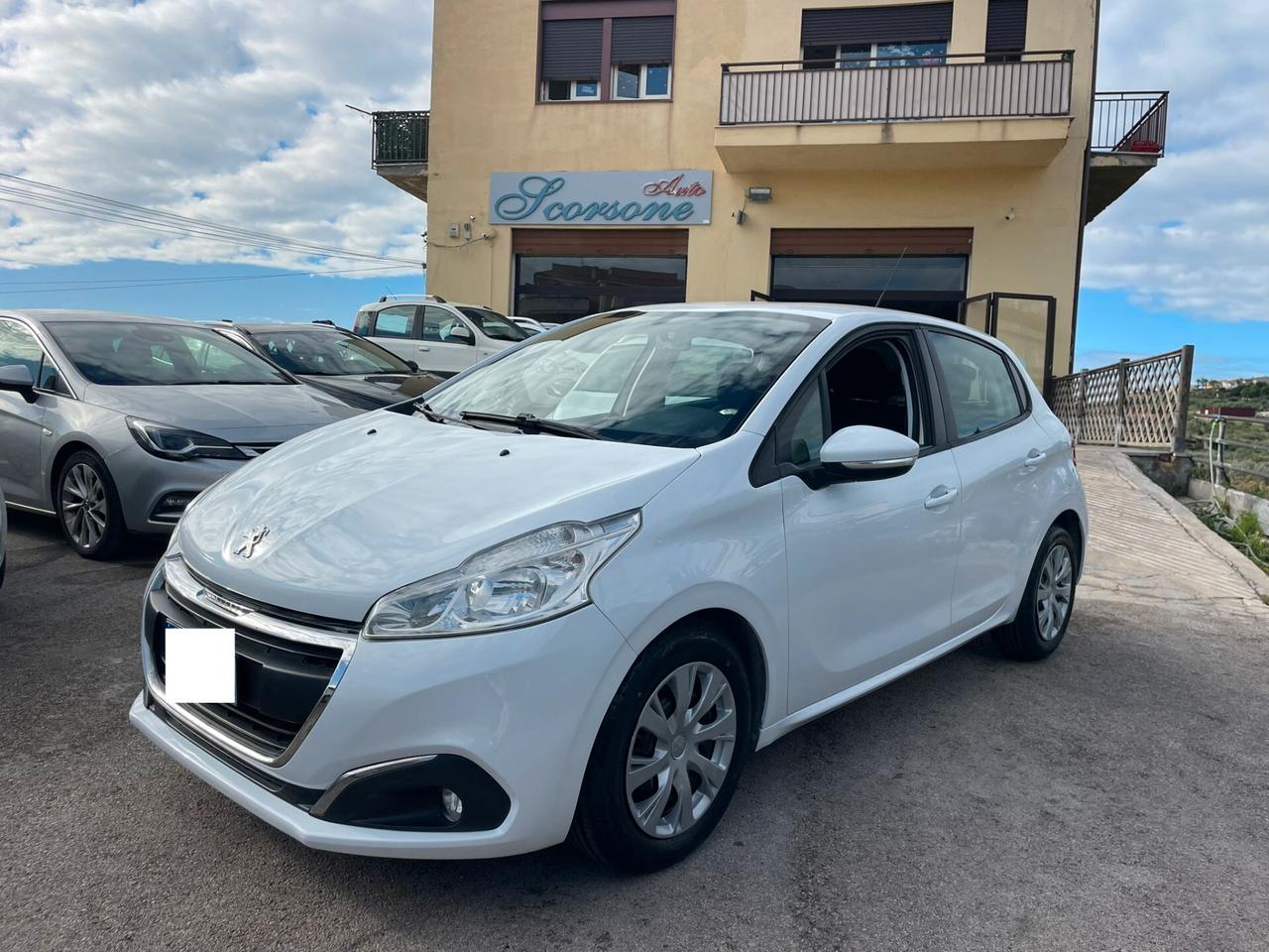 Peugeot 208 BlueHDi 75 5 porte Allure