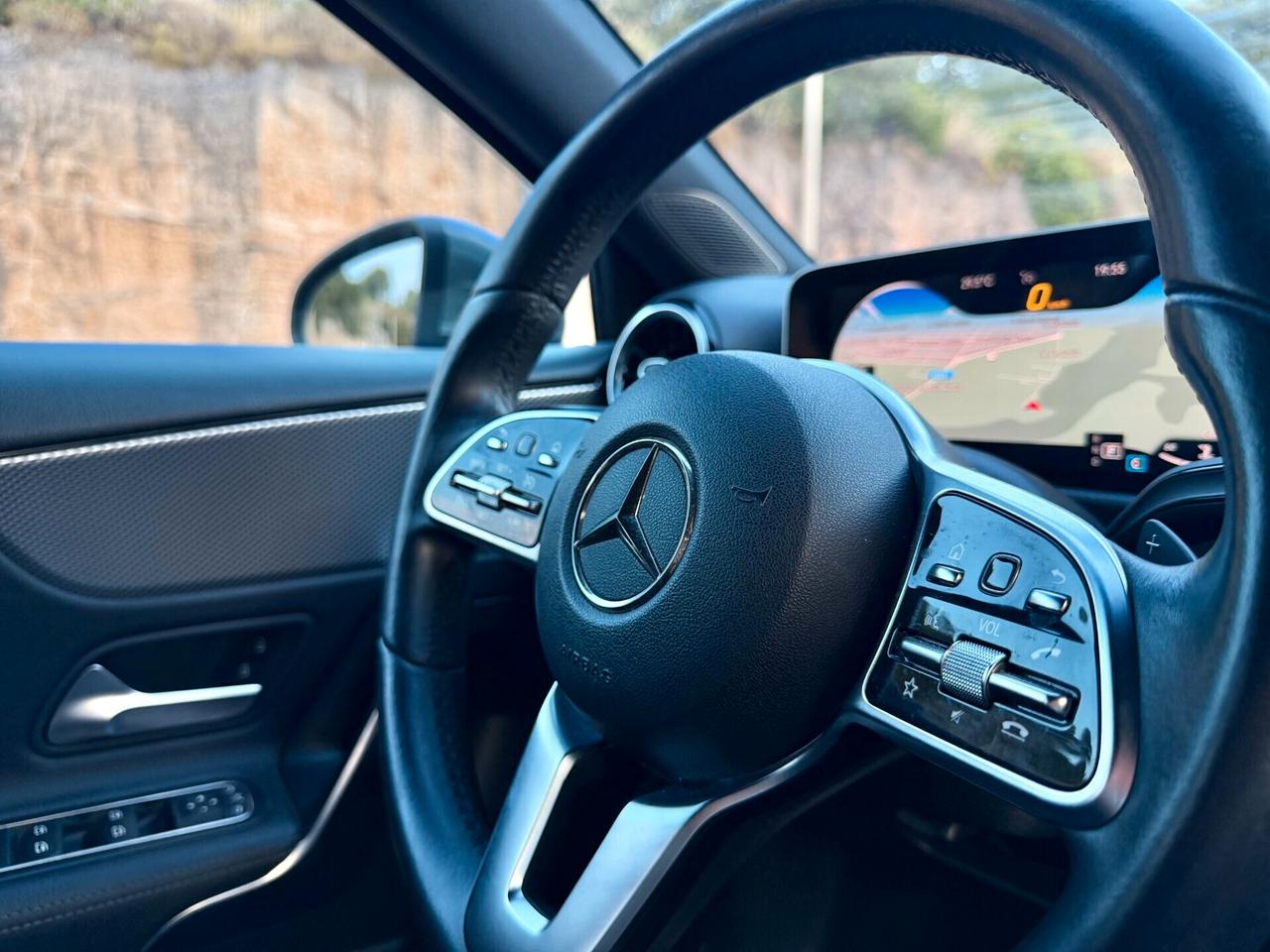 Mercedes A180 SPORT/1500 116CV/AUTOMATICA/VIRTUAL 10.25