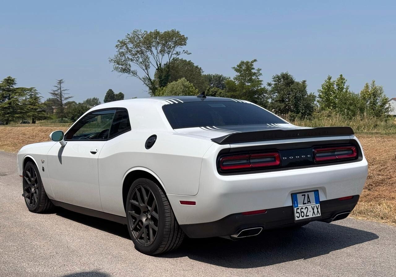 Dodge Challenger 392 SHAKER