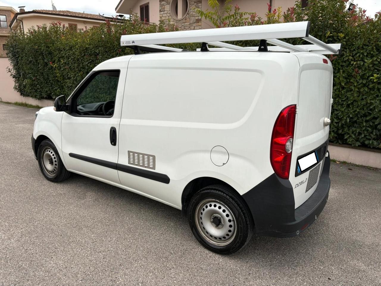 F Doblò 1.6Mjt S&S Bus. A Prof. Off Mobile 10.2020