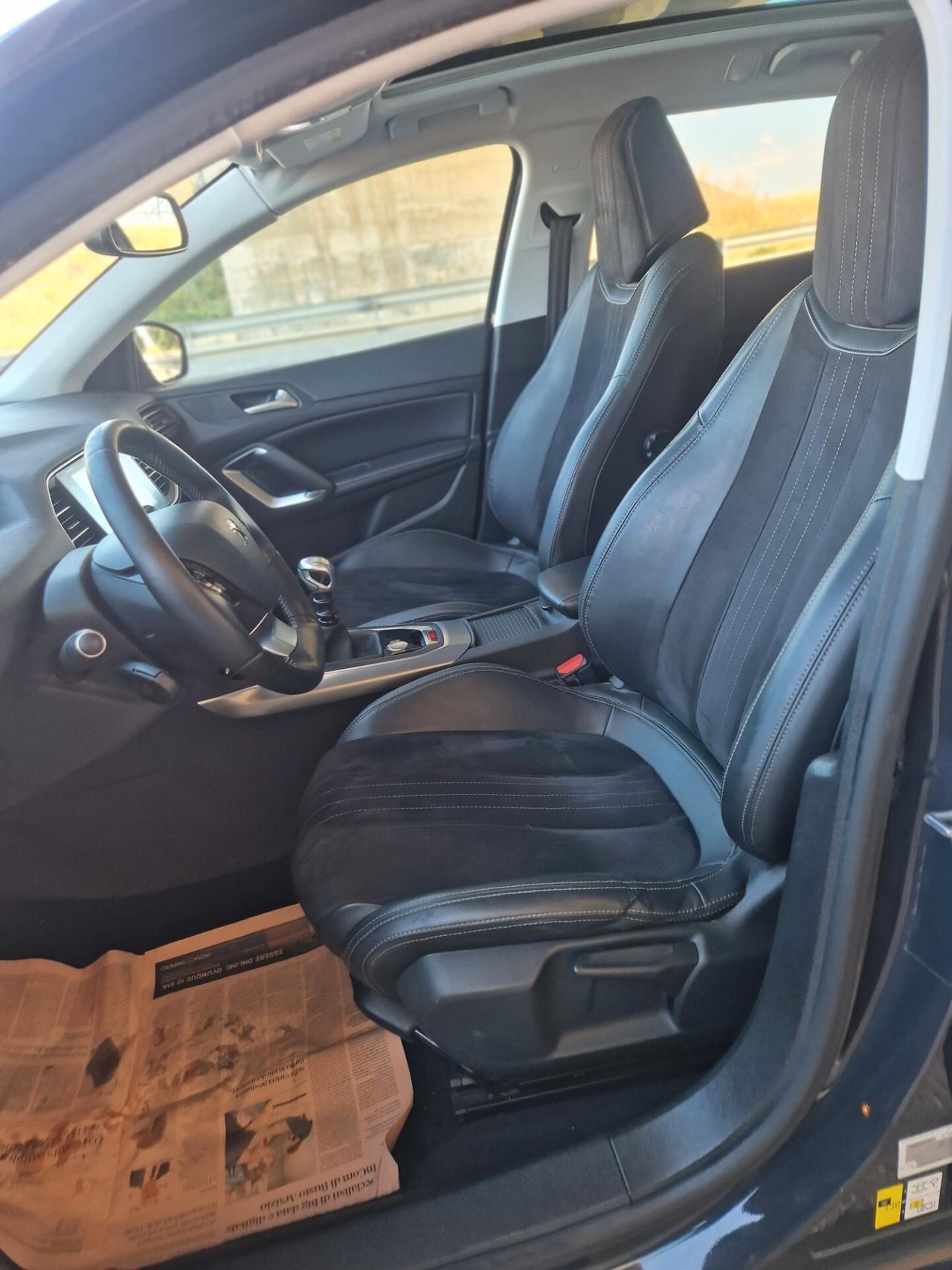 Peugeot 308 BlueHDi 120 S&S Allure