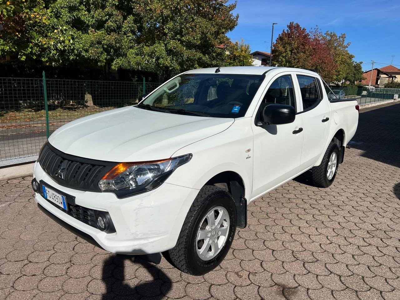 Mitsubishi L200 2.4 DI-D/154CV Double Cab Intense