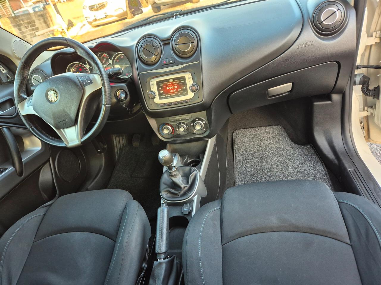 Alfa Romeo MiTo 1.3 JTDm 85 CV S&S Racer