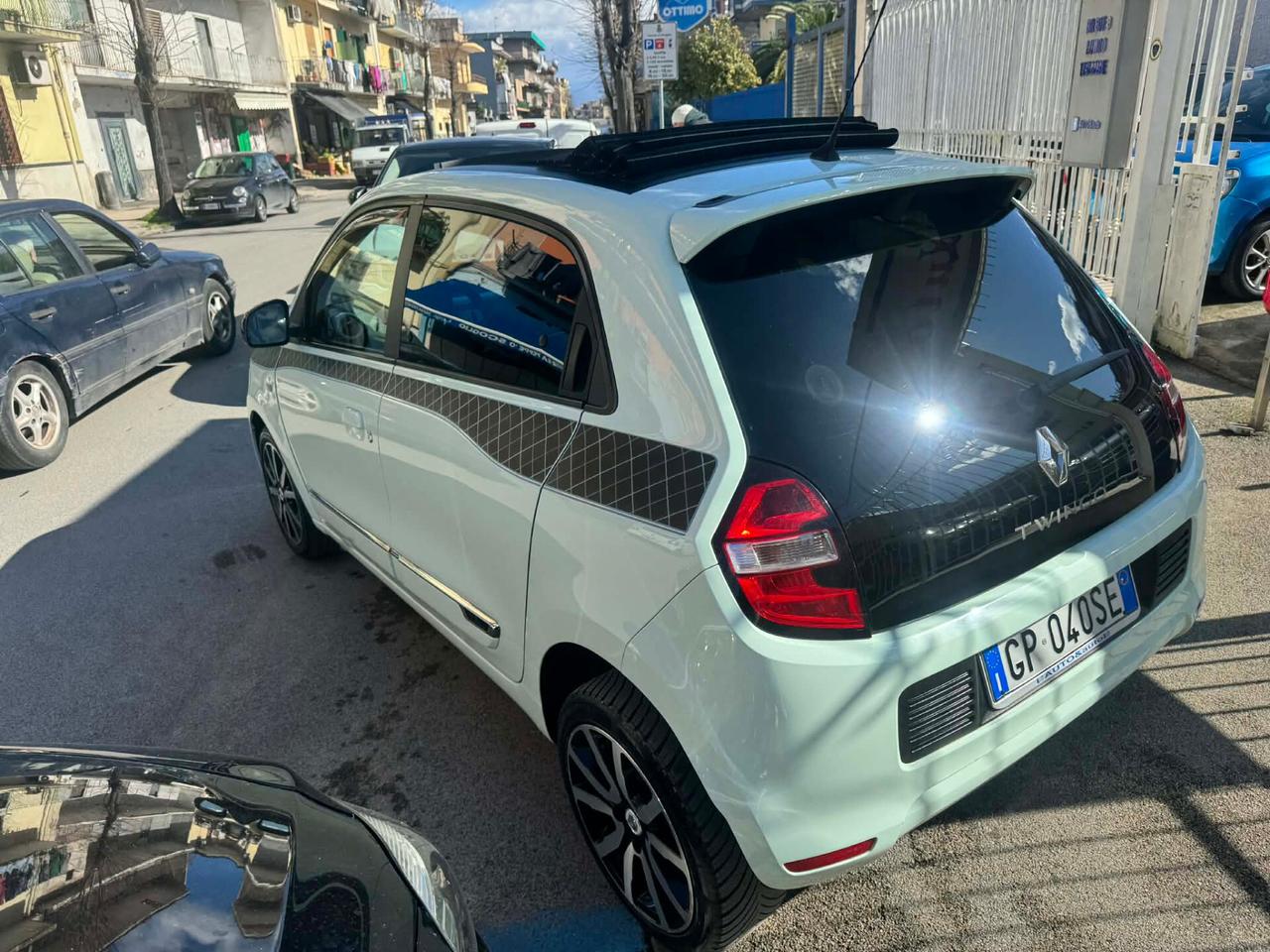 Renault Twingo SCe Stop&Start La Parisienne