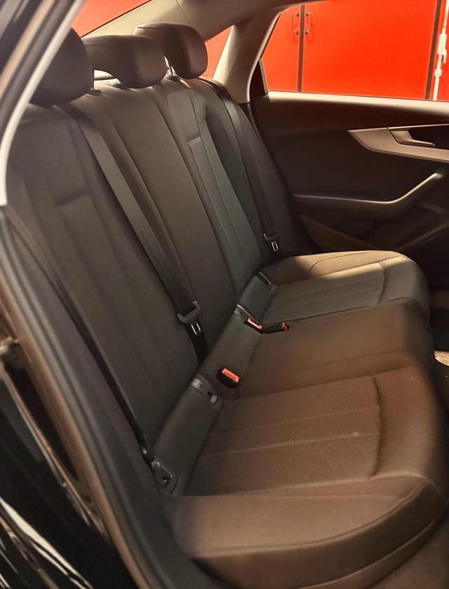 AUDI A4 35 TDI S tronic Sport