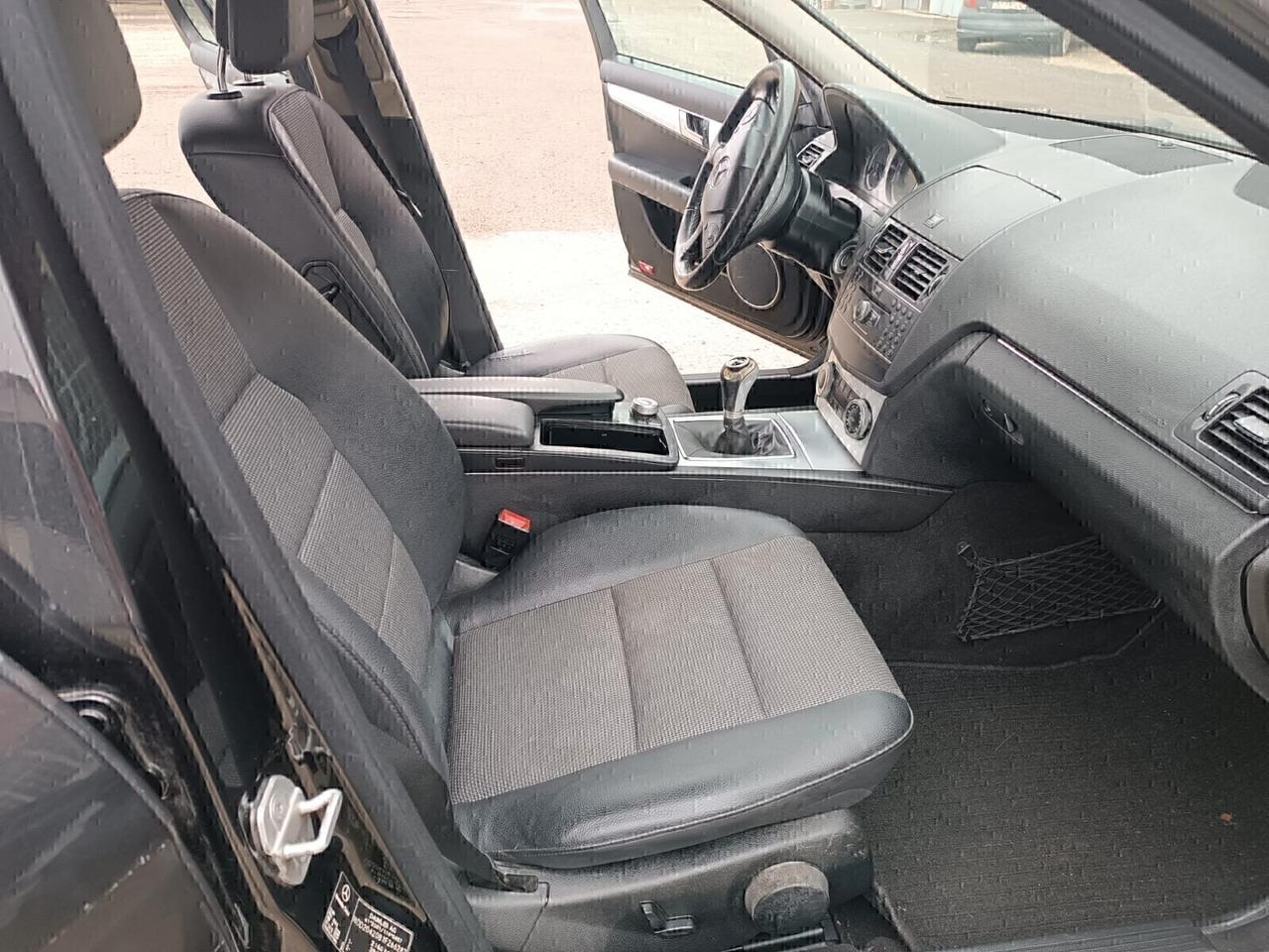 Mercedes-Benz(( C 220 SW ))2009--2.1 Diesel