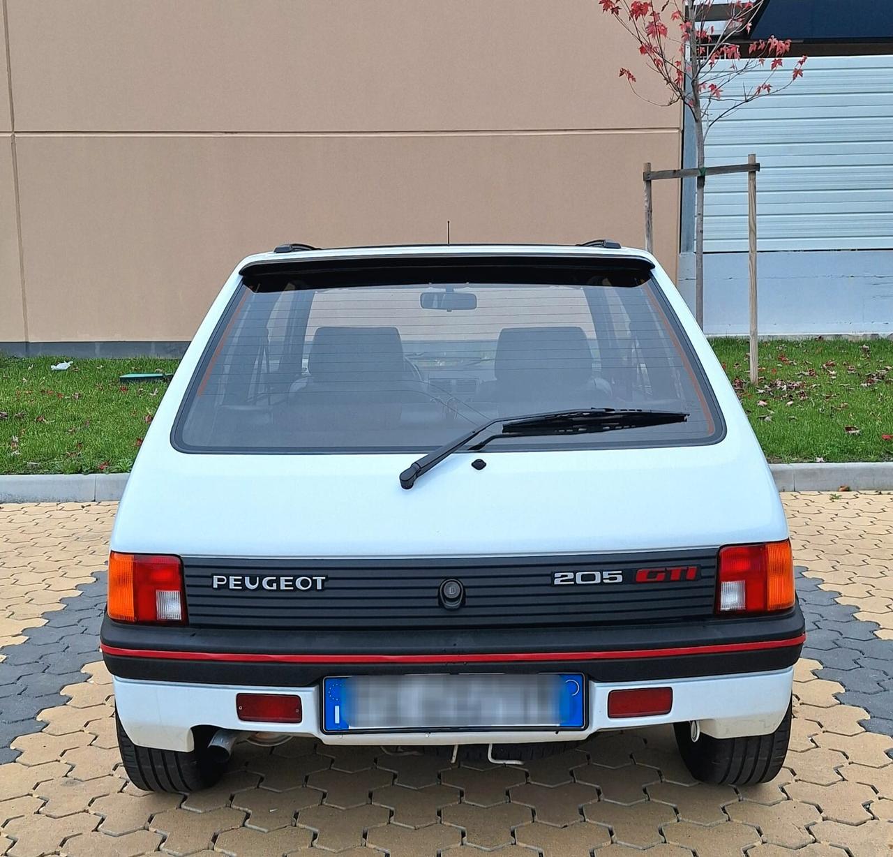 Peugeot 205 1.9 GTI - TETTO APRIBILE - RESTAURO TOTALE