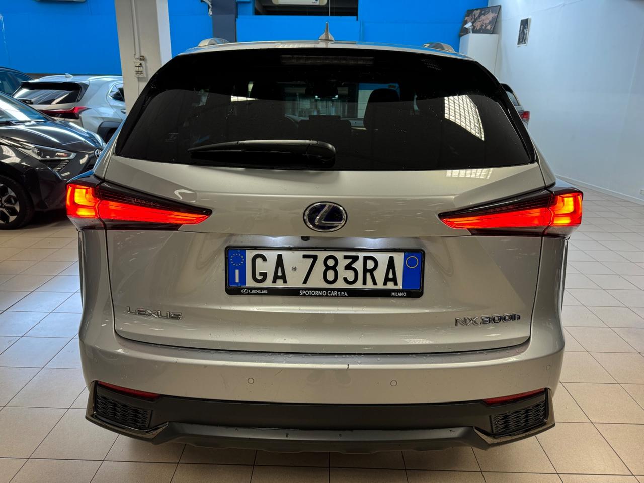 Lexus NX 300h NX Hybrid 4WD F-Sport