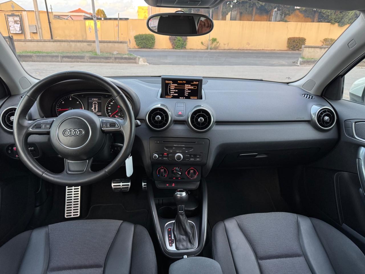 Audi A1 SPB 1.6 TDI CAMBIO AUTOMATICO/UNICOPROPRIETARIO