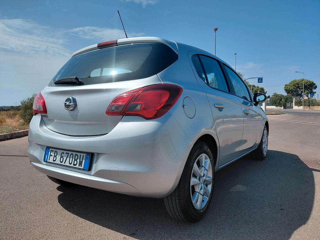 Opel Corsa 1.4 90CV GPL Tech 5 porte Cosmo