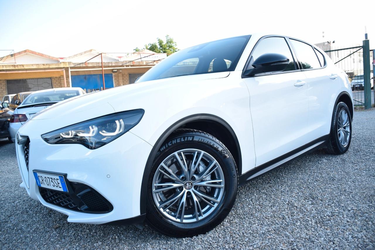 Alfa Romeo Stelvio ALFAROMEO NEW OMOLOGATA AUTOCARRO 5POSTI IVA DETR. 2.2TD 160CV AT8