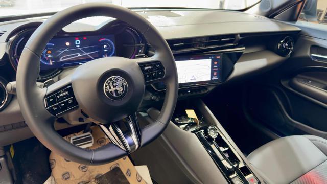 ALFA ROMEO Junior 1.2 145 CV Hybrid eDCT6 Speciale km 0 0uff. Italia