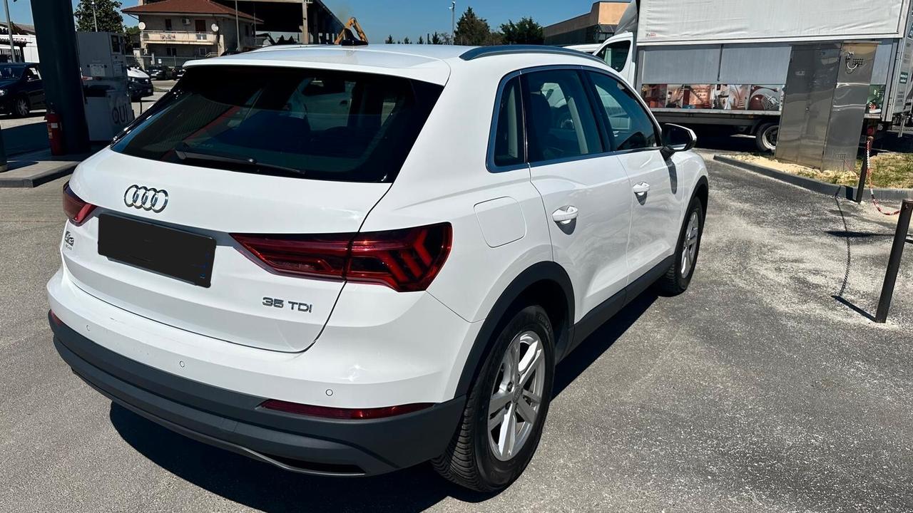 Audi Q3 2.0 TDI 150 CV S tronic Business KM CERTIFICATI