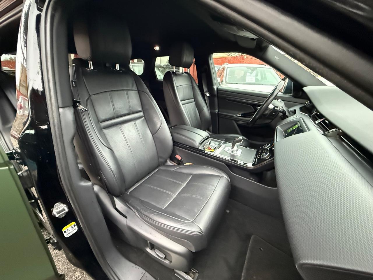 Evoque 2.0D I4-L.Flw 150CV AWD- R-Dynamic HSE-unipro