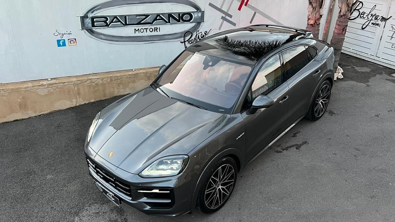 PORSCHE CAYENNE COUPÉ 3.0 V6 E-HYBRID 2024 STRAFULL