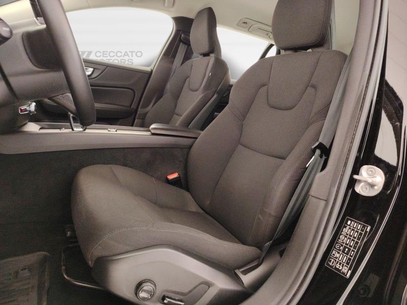 Volvo V60 2.0 B3 Momentum Business automatico