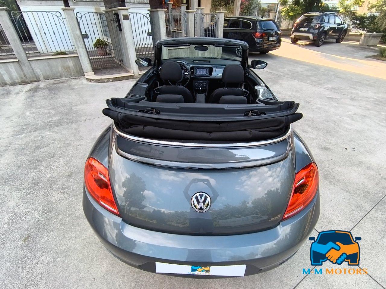 Volkswagen Maggiolino Cabrio 1.6 tdi Design 105cv dsg