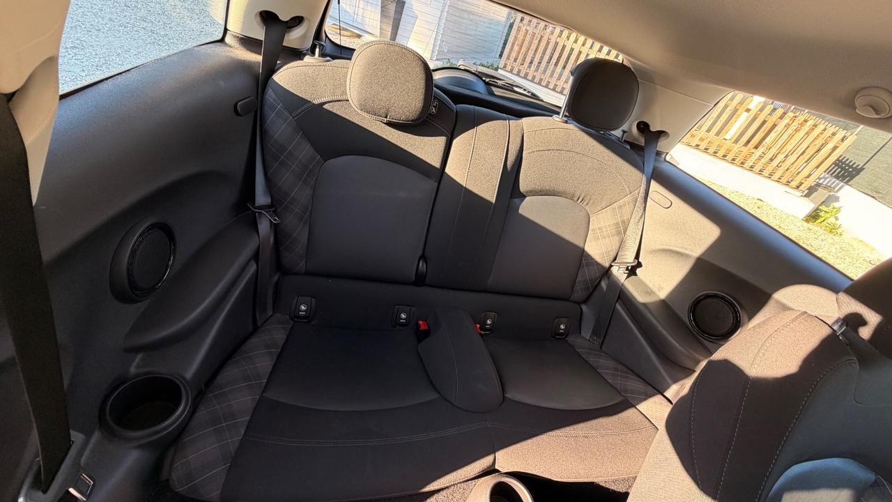 Mini 1.5 Cooper D Hype