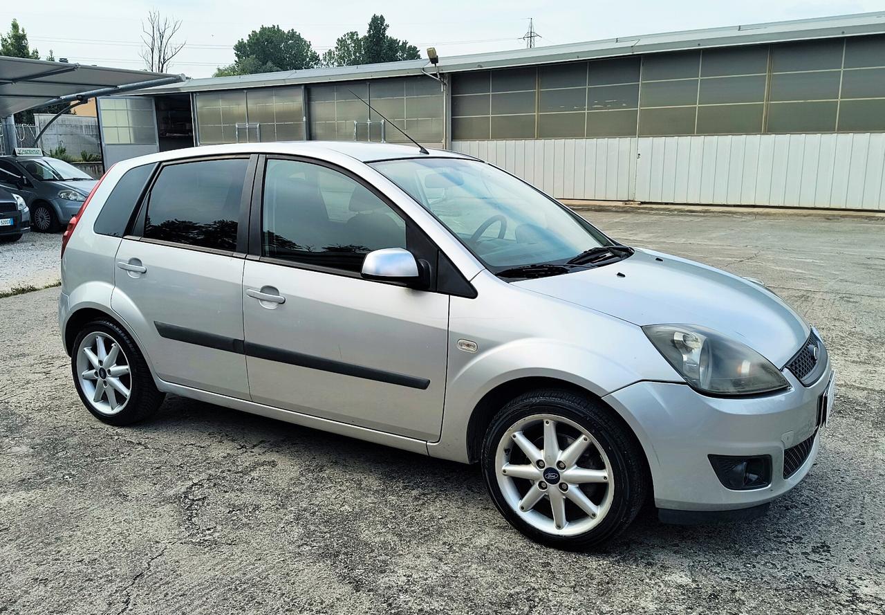 Ford Fiesta 1.4 TDCi 5p. Ghia
