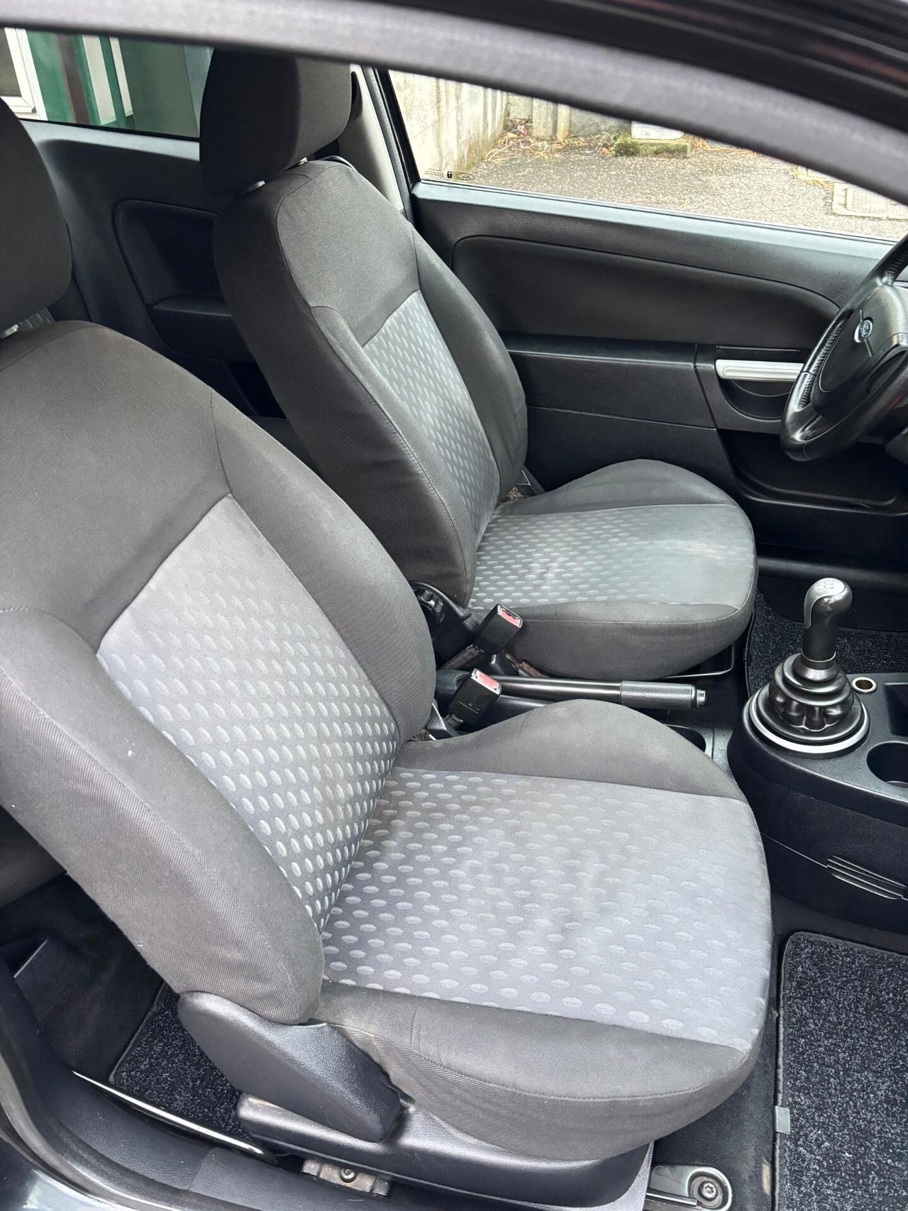Ford Fiesta 1.2 16V 3p. Ghia