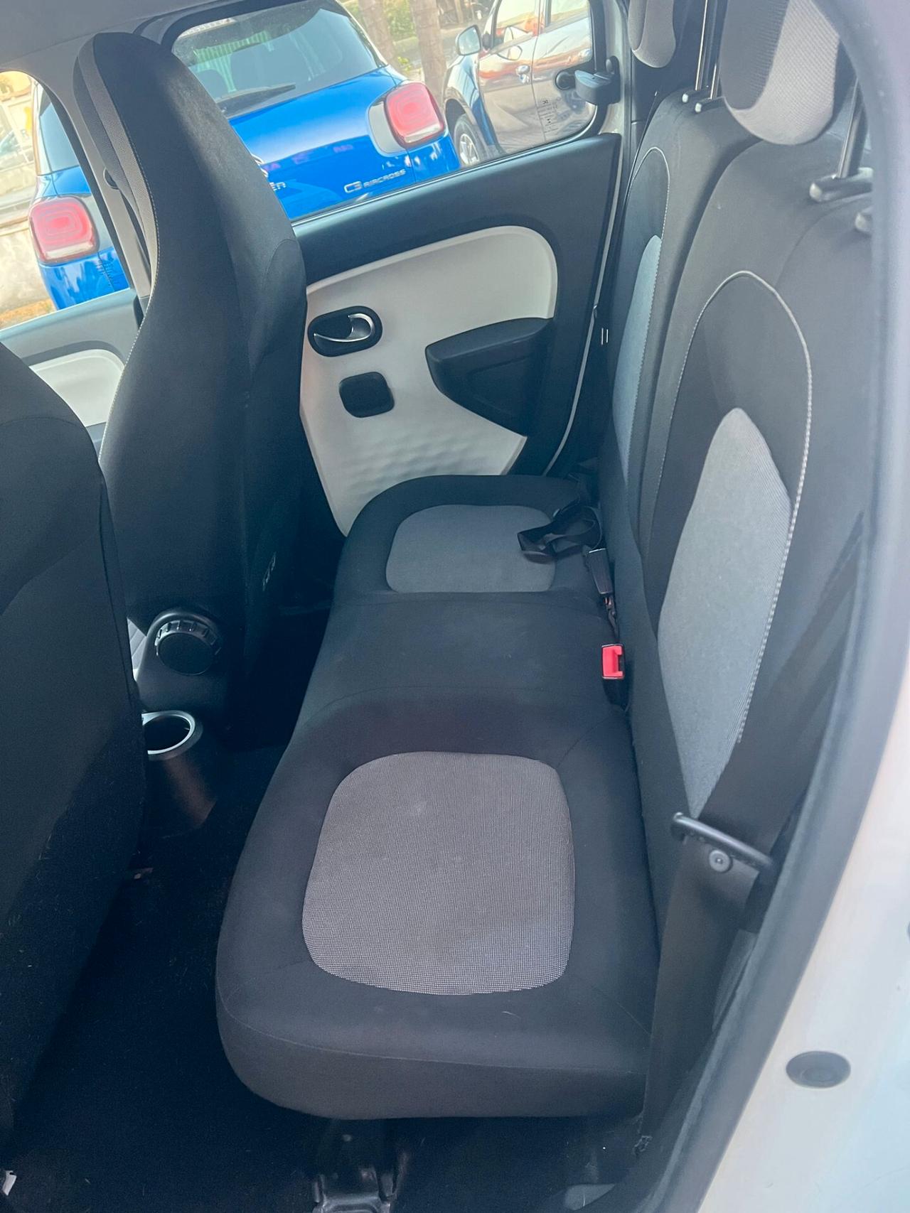 Renault Twingo SCe Lovely