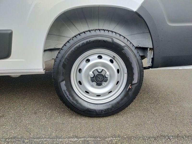 Peugeot Boxer Boxer 333 2.2 BlueHDi 140 S&S PM-TM Furgone L2H2