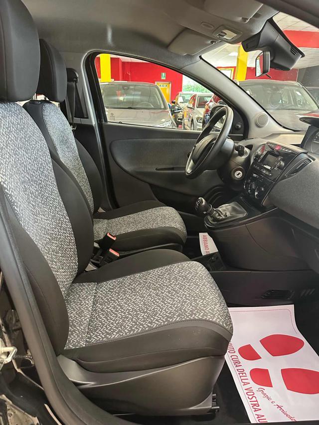 LANCIA Ypsilon 1.0 5 porte S&S Hybrid