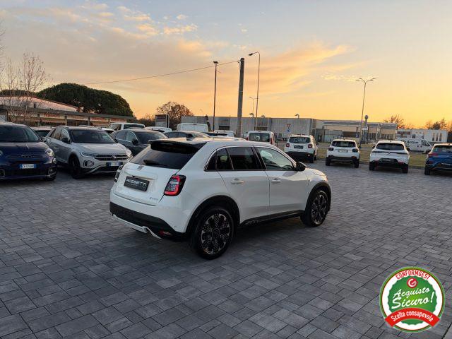 FIAT 600 Hybrid DCT MHEV La Prima ANCHE NEOPATENTATI