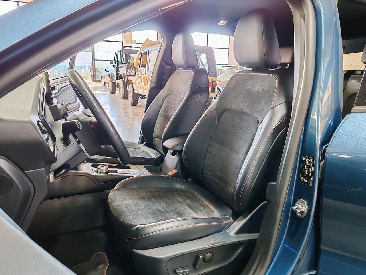Ford Kuga 2.5 Full Hybrid 190 CV CVT 2WD ST-Line X