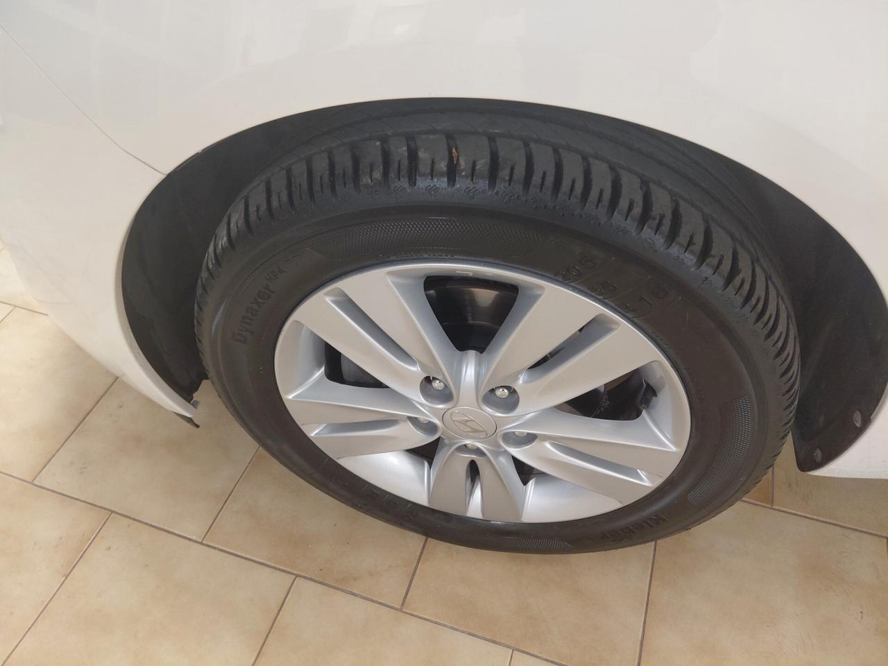 HYUNDAI IX20 ANNO 2012 DS 1.4 ADATTA NEOPATENTATI KM 100 MILA