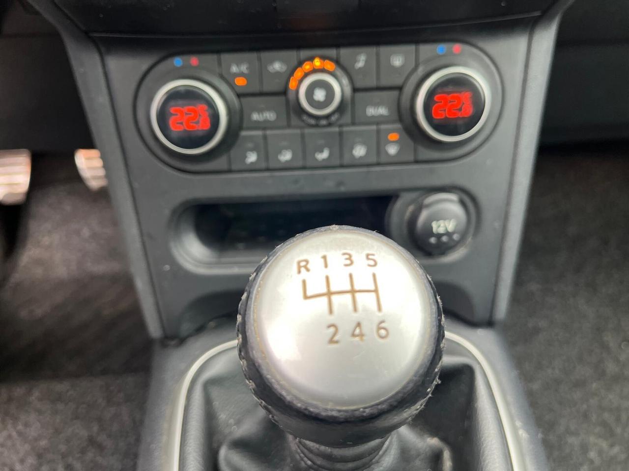 Nissan qashqai tekna 1.6 dci/130cv -2012