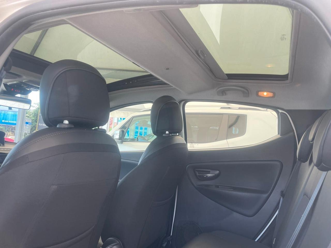 Lancia Ypsilon 1.3 MJT 16V 95 CV 5 porte S&S Platinum