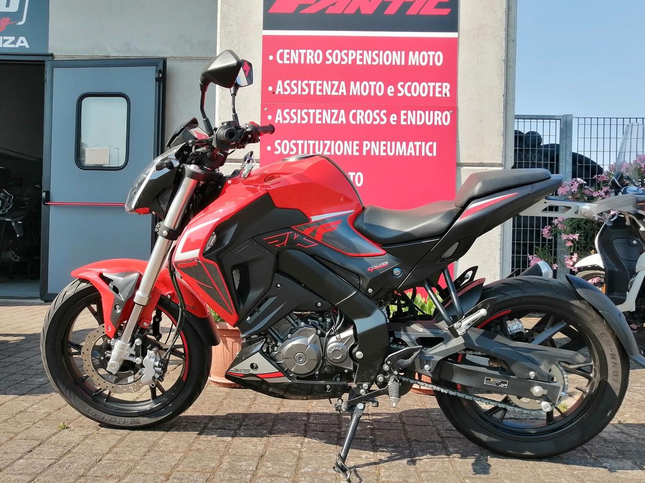Keeway RKF 125