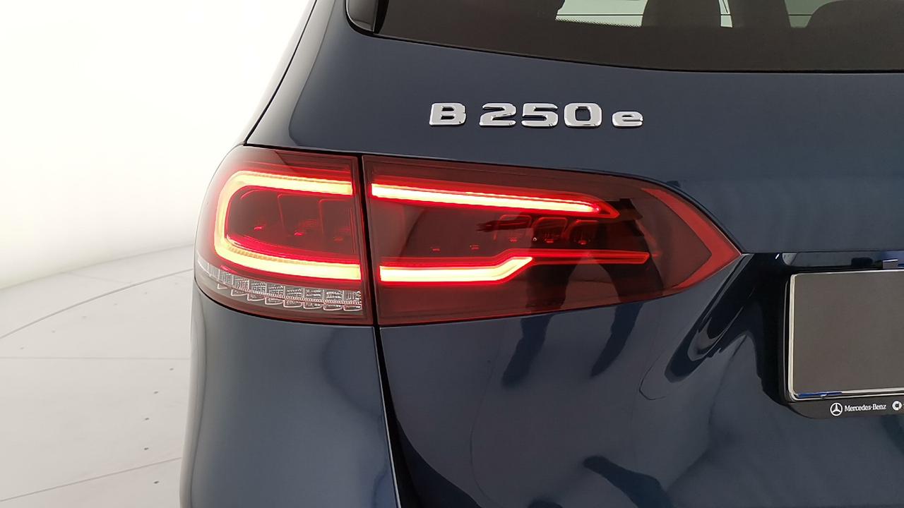Mercedes-Benz Classe B - W247 2018 - B 250 e phev (eq-power) Sport Plus au