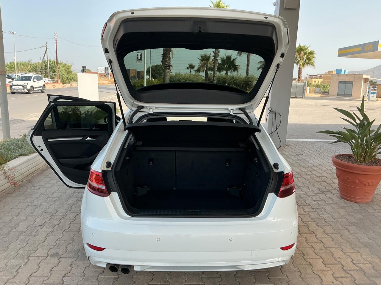 Audi A3 SPB 35 TDI S tronic Design