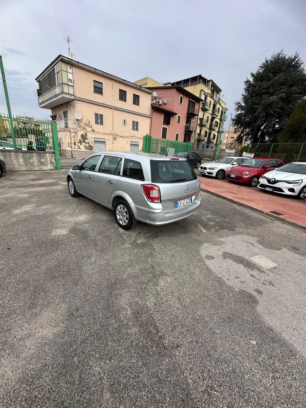 Opel Astra 1.4 16V Twinport 5 porte Enjoy