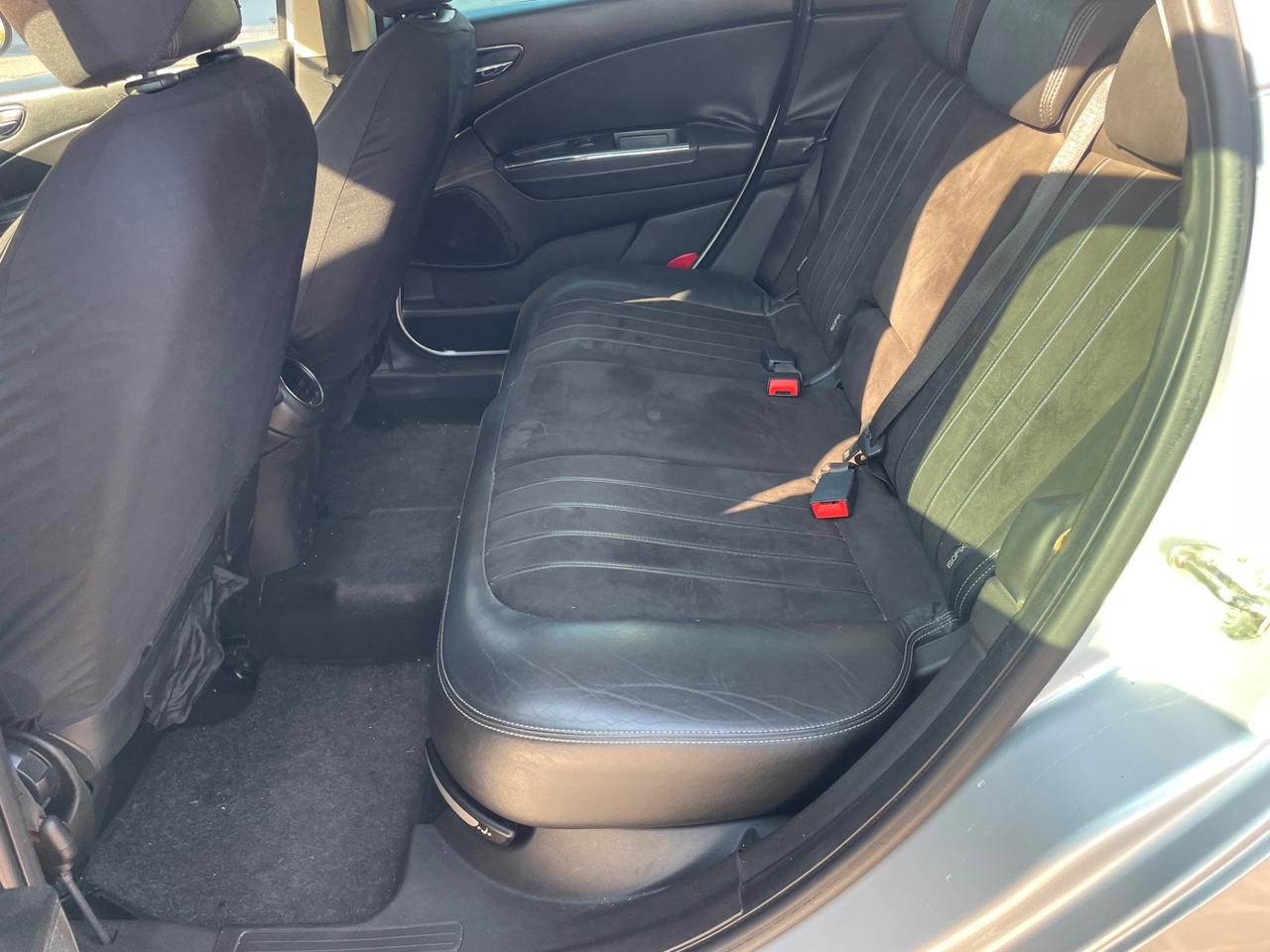 Lancia Delta 1.6 MJT DPF Gold