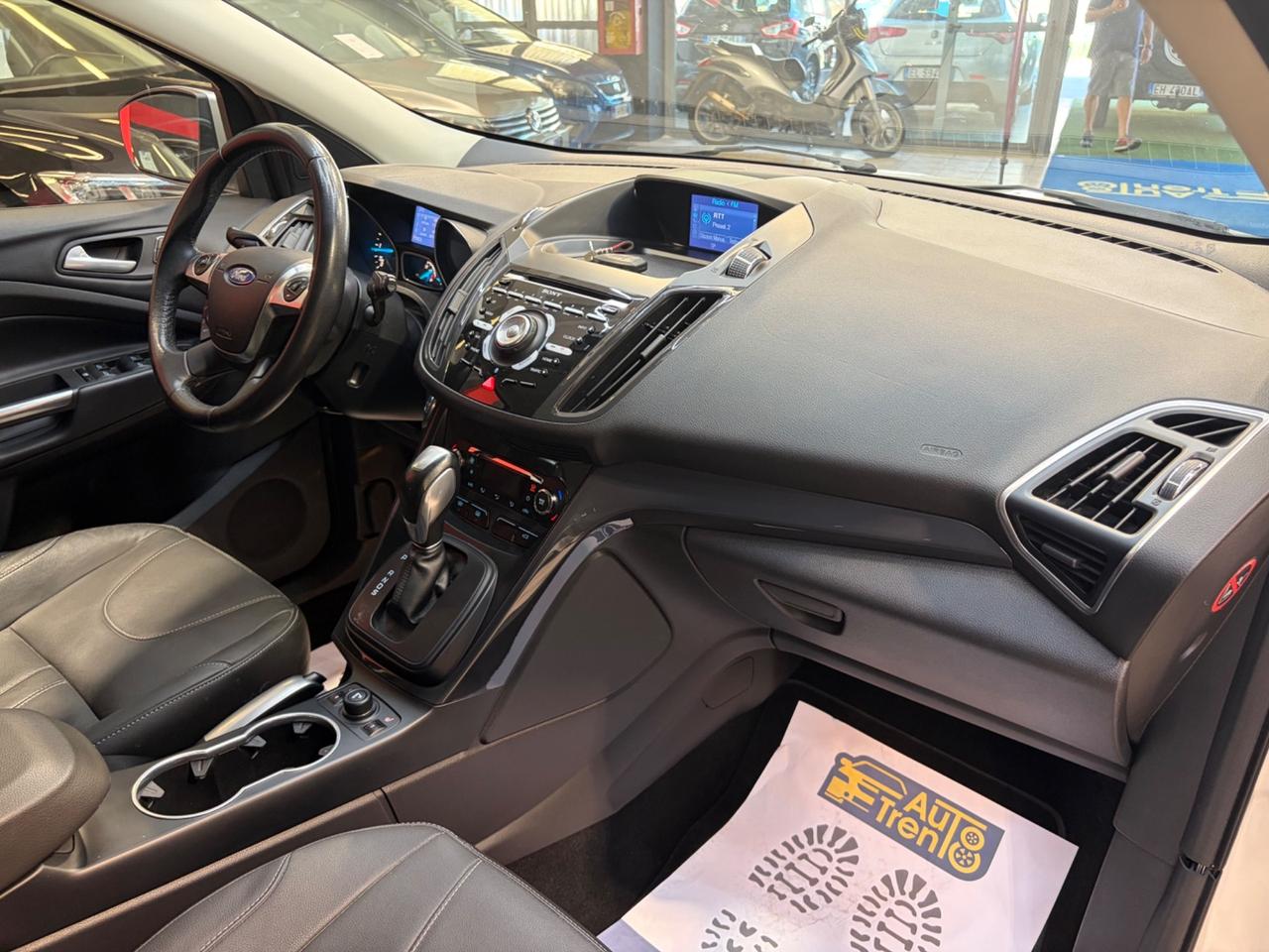 Ford Kuga 2.0 TDCI 163 CV 4WD Powershift Titanium