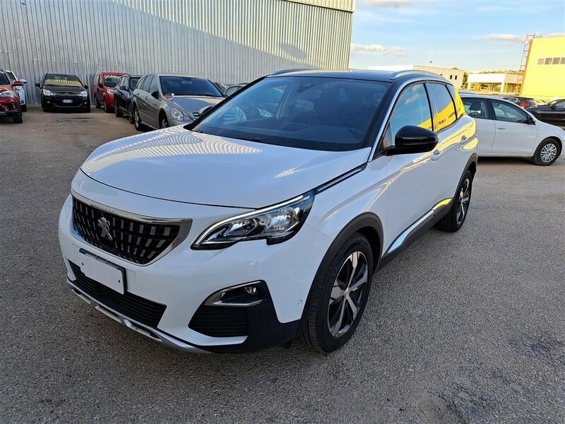 PEUGEOT 3008 BlueHDI 130 S/S Allure