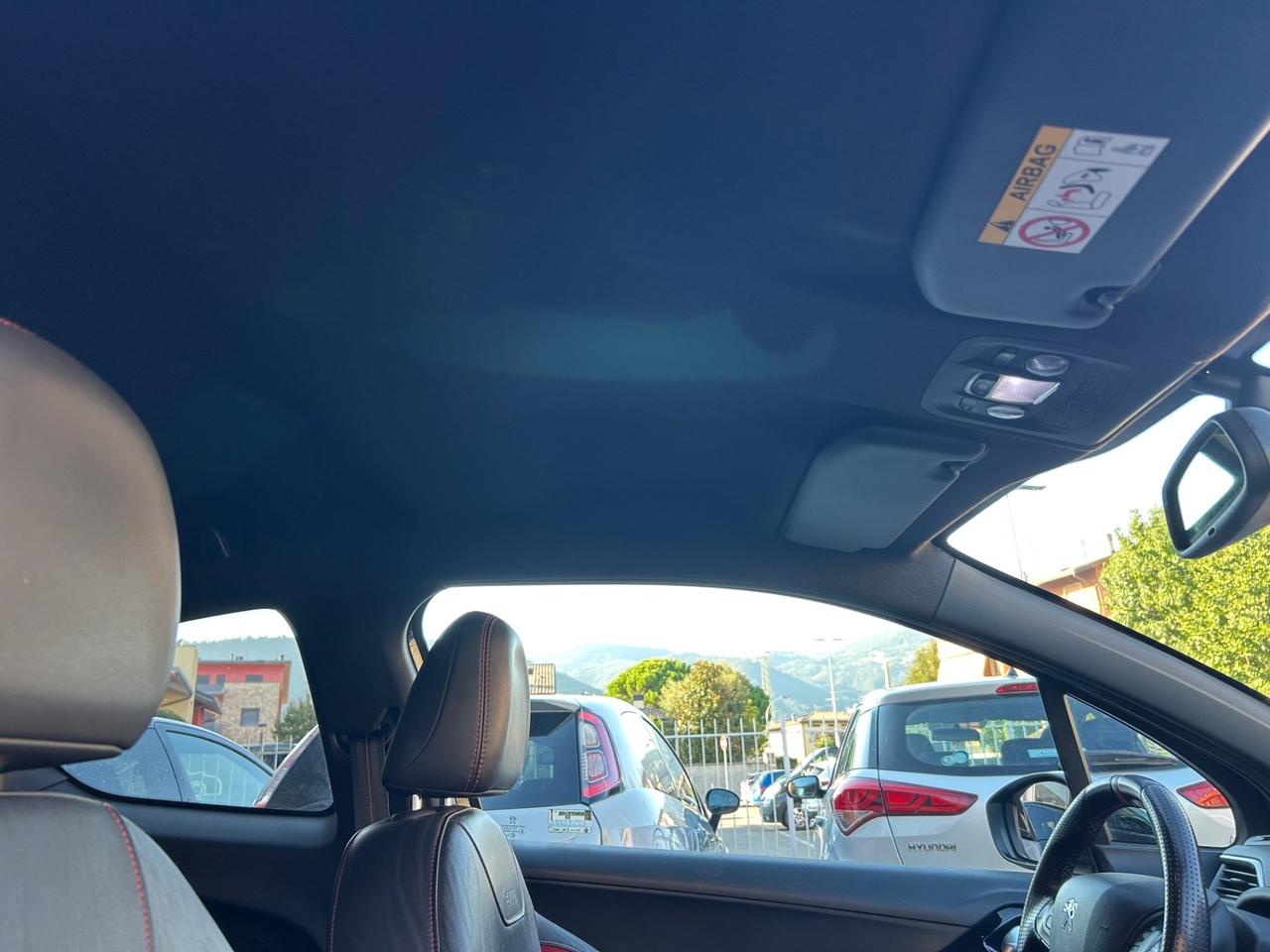 Peugeot 208 1.6 THP 200 CV 3 porte GTi