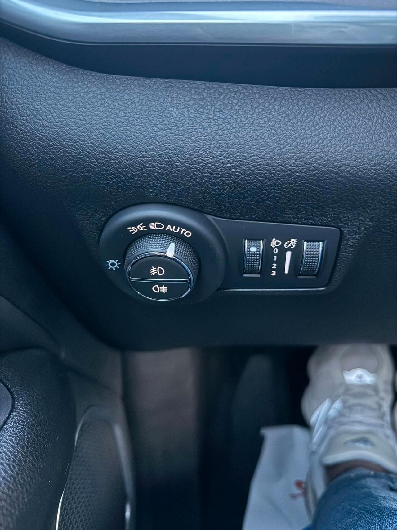 JEEP COMPASS LIMITED CON SOLI “20.000 km”