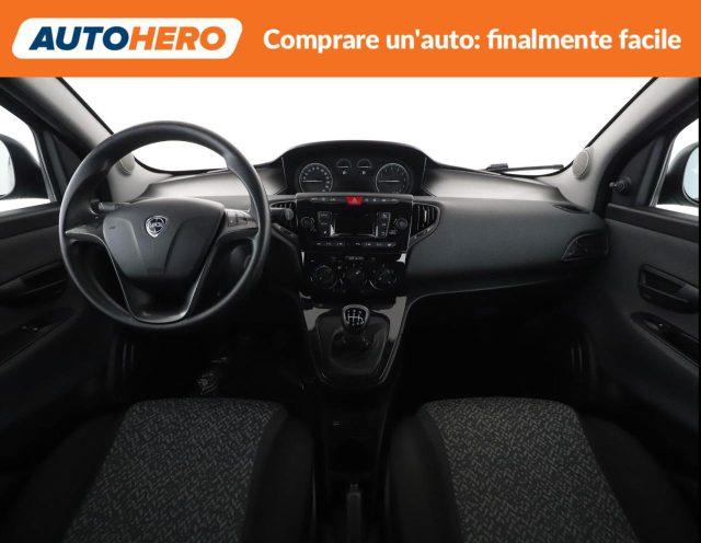 LANCIA Ypsilon 1.0 FireFly 5 porte S&S Hybrid Ecochic Silver