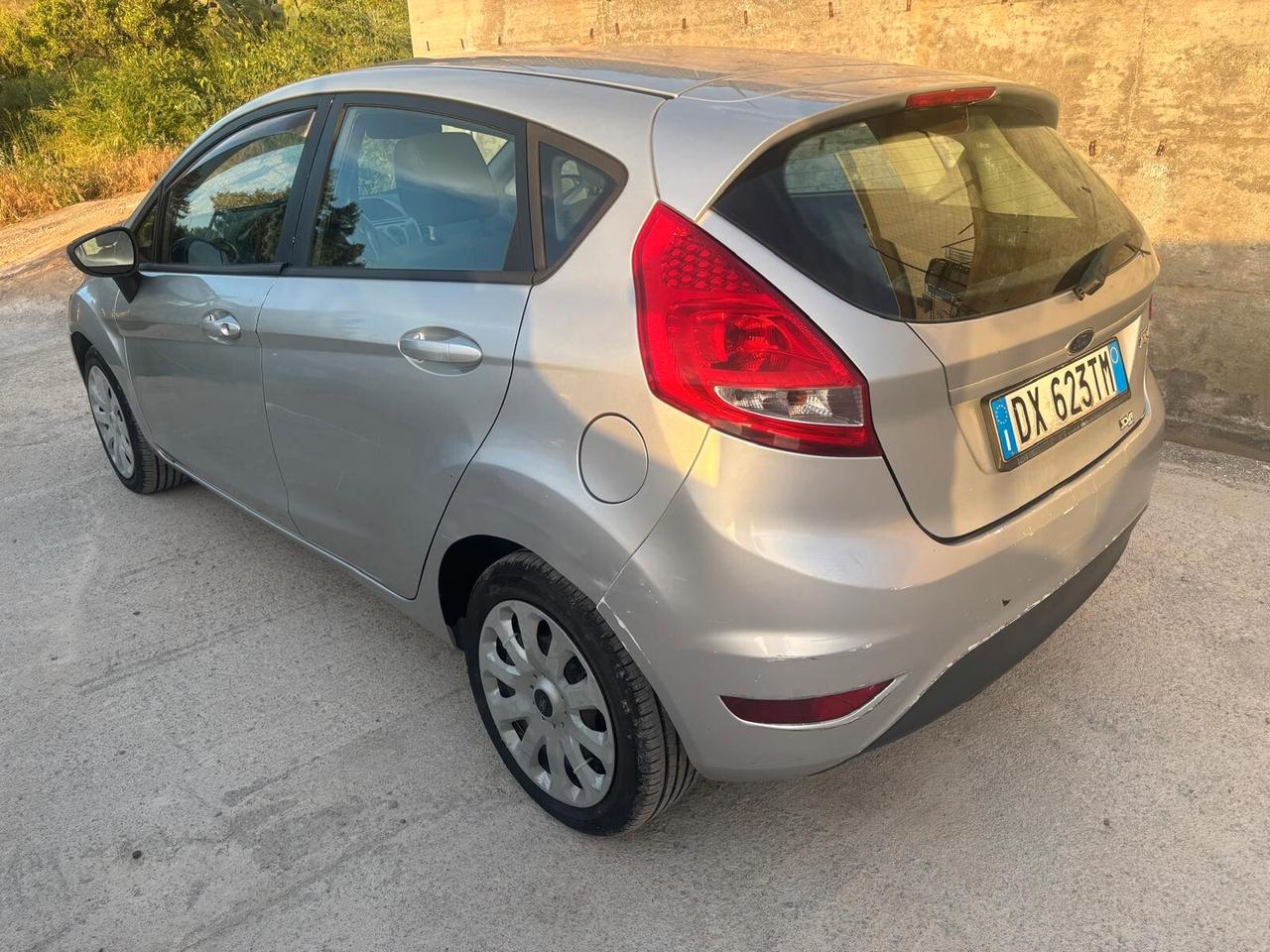 Ford Fiesta 1.4 5 porte Bz.- GPL Titanium