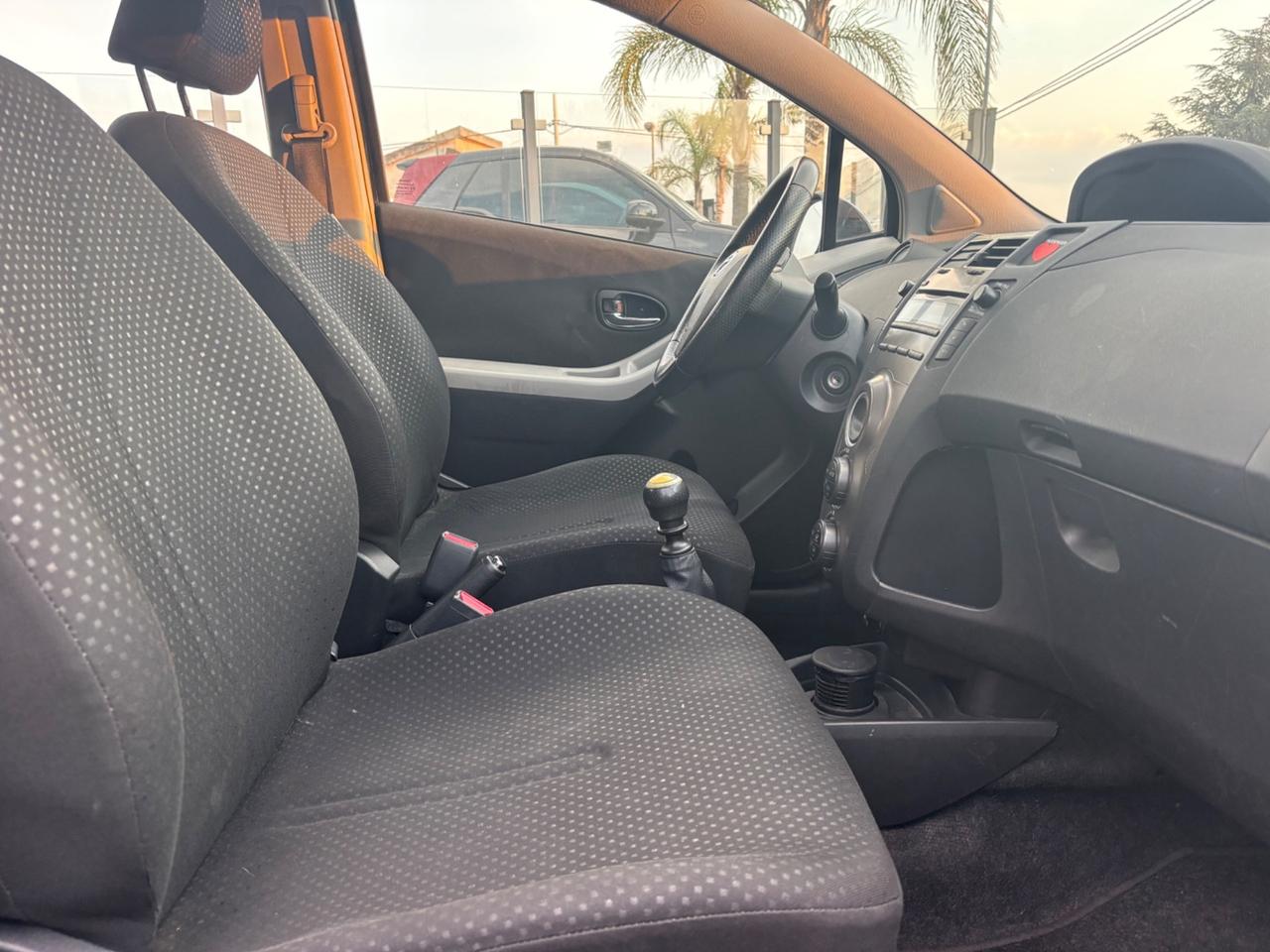Toyota Yaris 1.3 5 porte Sol-2011