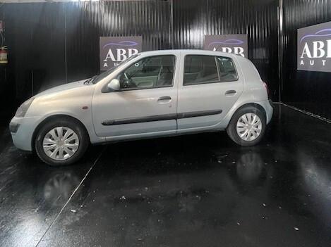 Renault Clio 1.2 75 CV – Ottime condizioni – Pronta all’uso