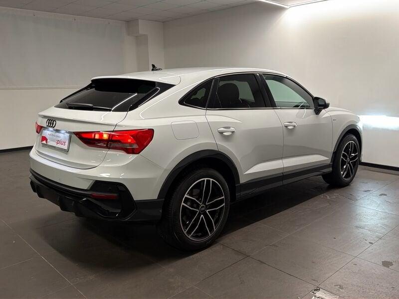 Audi Q3 SPORTBACK 35 TDI S LINE S TRONIC IDENTITY BLACK