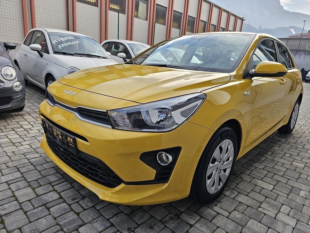 KIA Rio 1.2 style 84cv