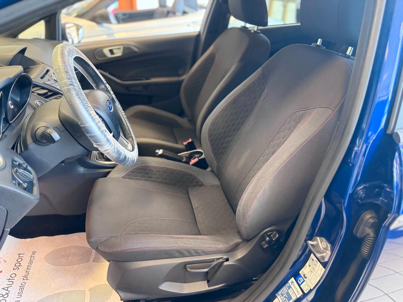 Ford Fiesta 1.5 TDCi 75CV 5 porte ST-Line